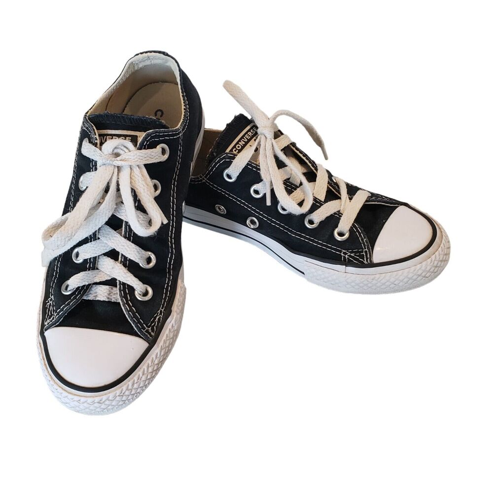 Converse Chuck Taylor All Star Youth Size 13.5 Low OX Sneaker Black/White
